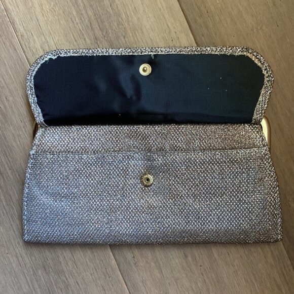Small Gold Clutch - Picture 2 of 4